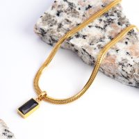 Arc Necklace(1)